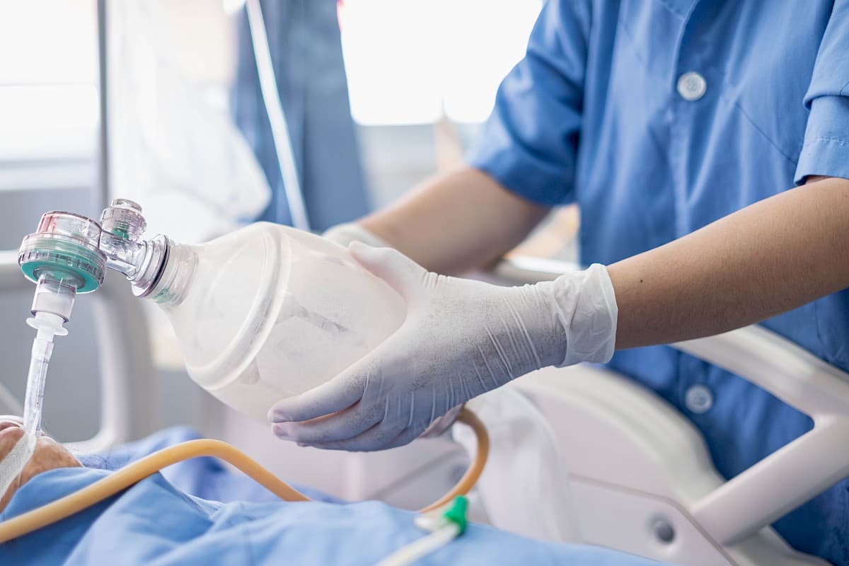 Express Final Mile delivery of ventilators to Ireland's hospitals - COVID-19 Coronavirus Response case study hero