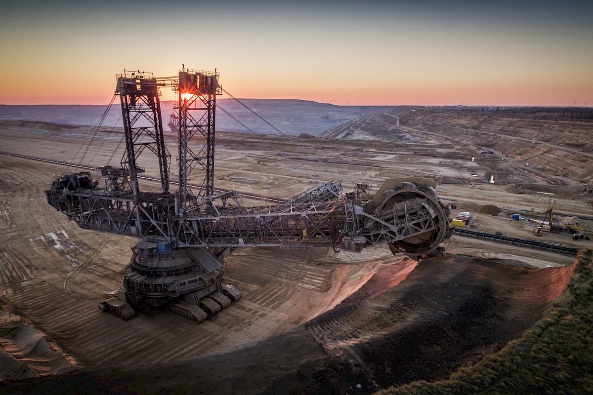 Mining Equipment - Logistics Solutions in Australia case study hero